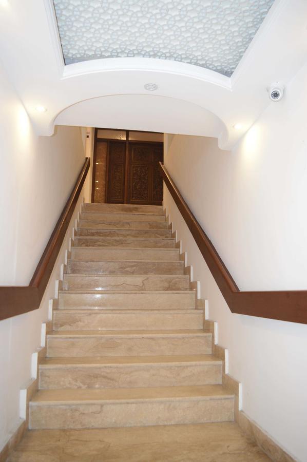 Srīnagar Standard Hotel And Resturant מראה חיצוני תמונה